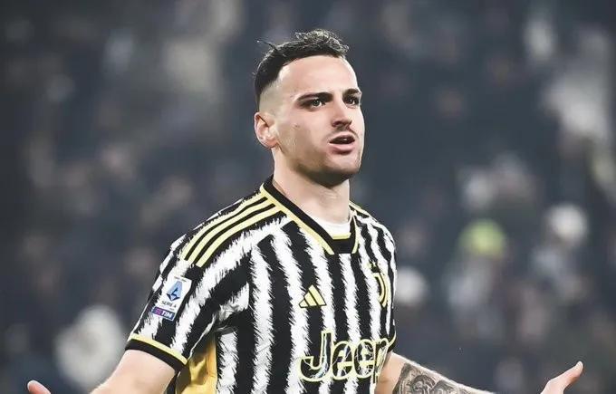 开云平台-尤文图斯客场激战，一分艰难守得胜利