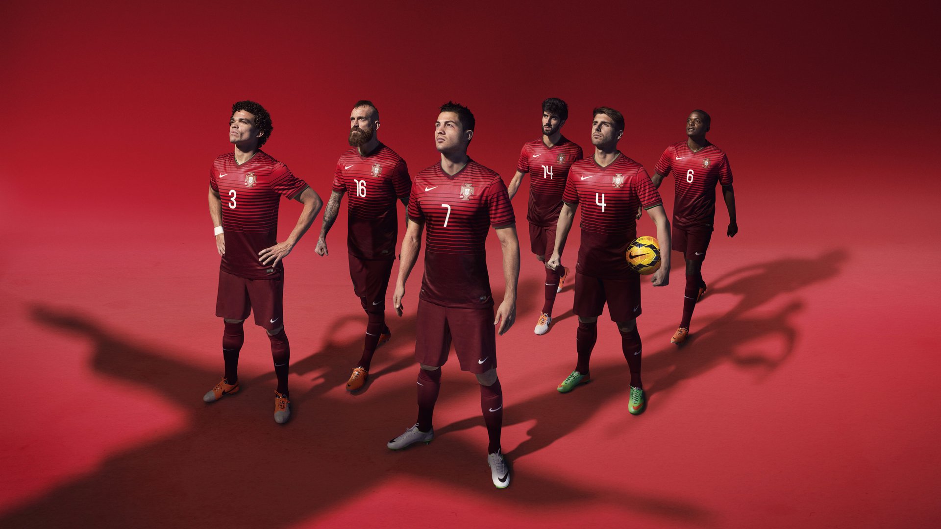 开云世界杯2026-铁腰擎天，当卡塞米罗的浑厚钟声，震碎卡塔尔沙漠幻境—一场战术维度上的唯一天平